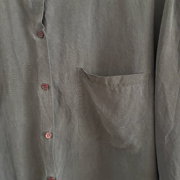 90s Mossy Sage Green Silk Button Down - Picture 3 of 7
